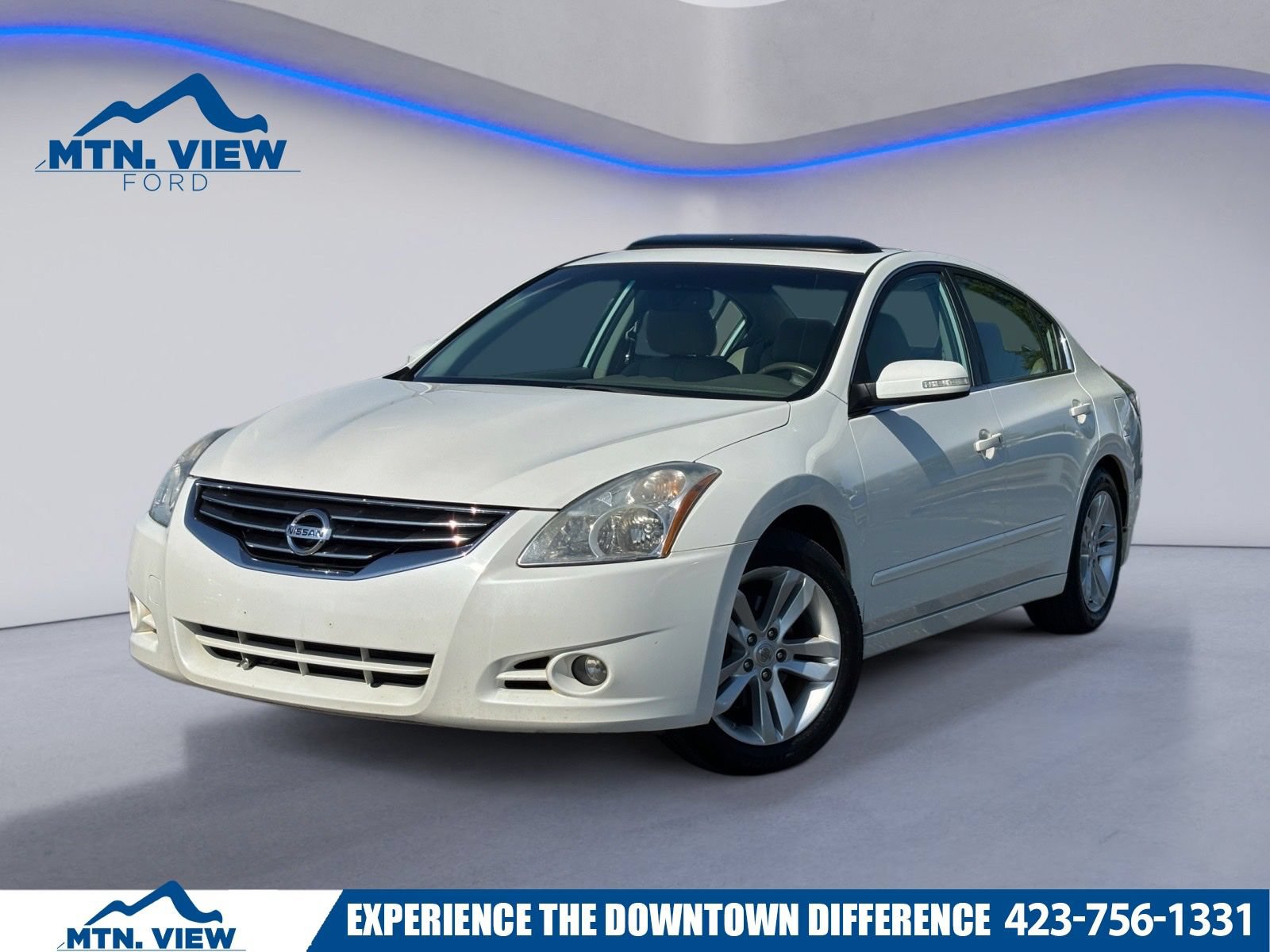 Used 2012 Nissan Altima 3.5 SR w/ Sport Pkg FWD image 1