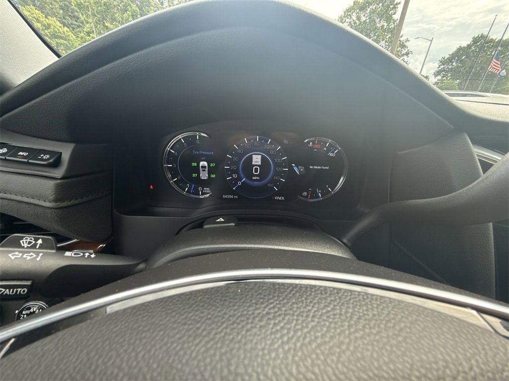 Certified 2020 Cadillac Escalade Luxury w/ Escalade Sport Edition image 11