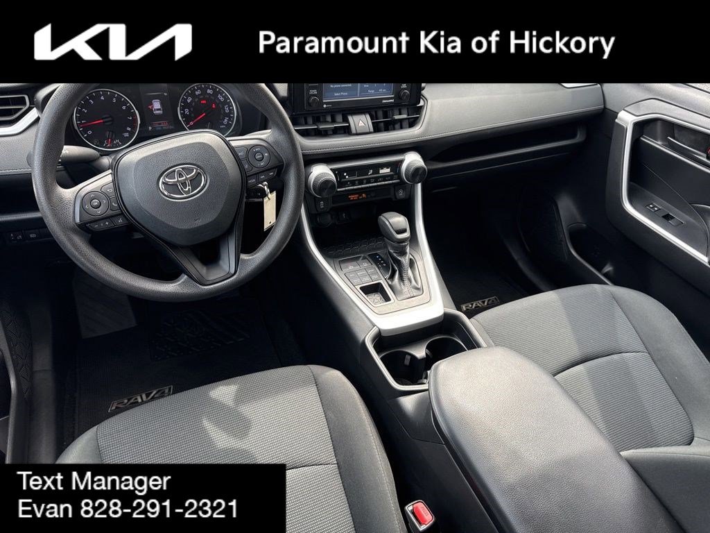 Used 2020 Toyota RAV4 LE image 16