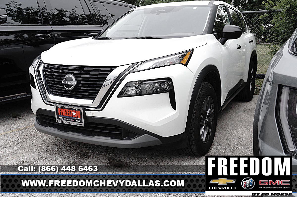 Used 2023 Nissan Rogue S FWD image 4