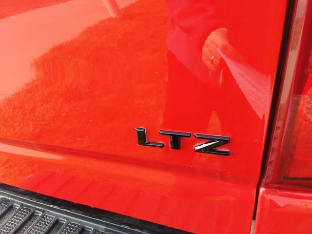 Used 2021 Chevrolet Silverado 3500 LTZ w/ LTZ Plus Package AWD/4WD image 9