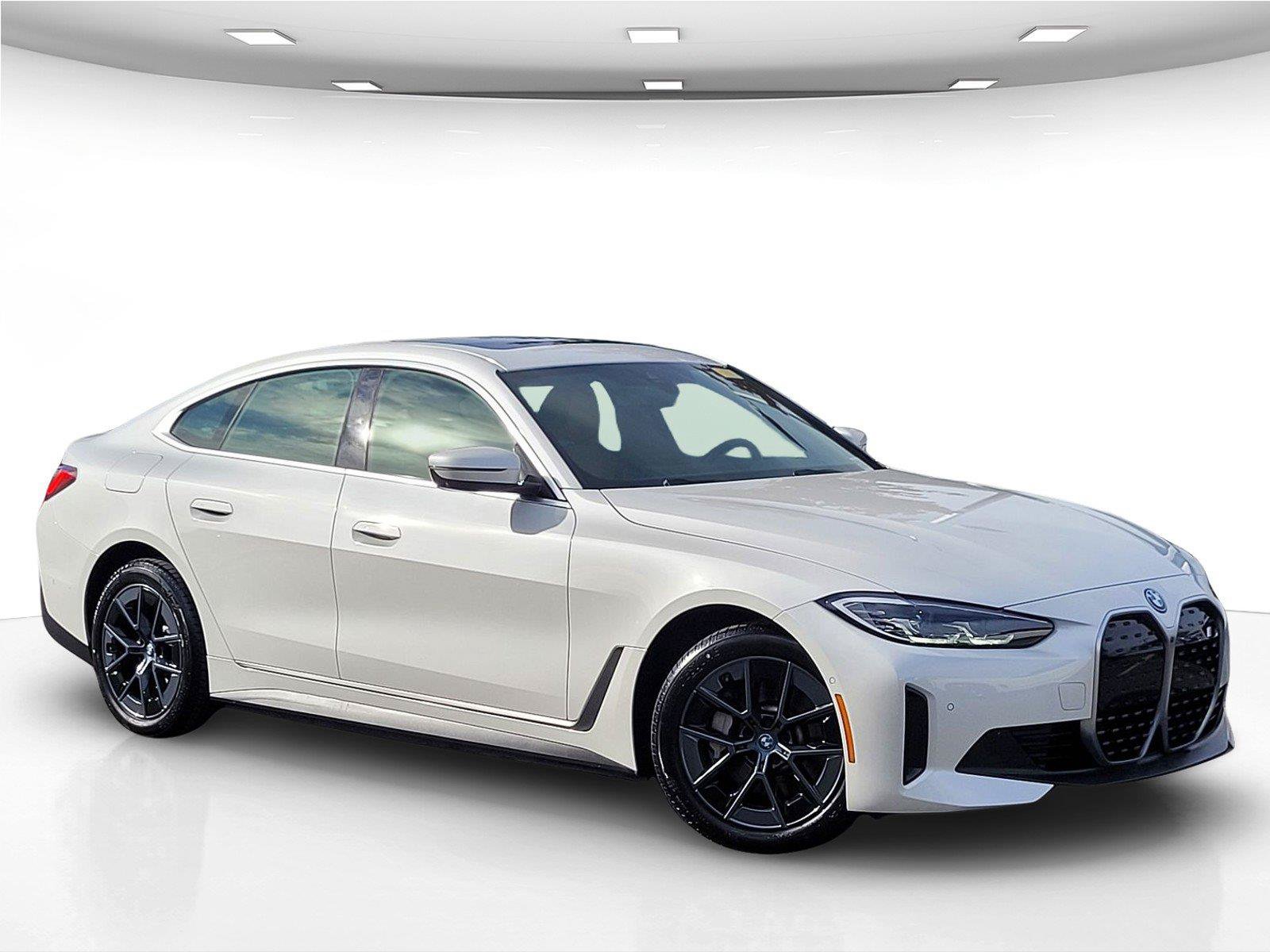 Used 2024 BMW i4 eDrive35 w/ Premium Package RWD image 2
