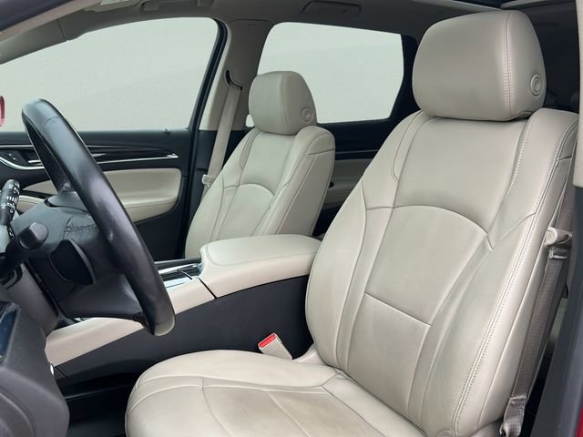 Used 2019 Buick Enclave Essence image 16