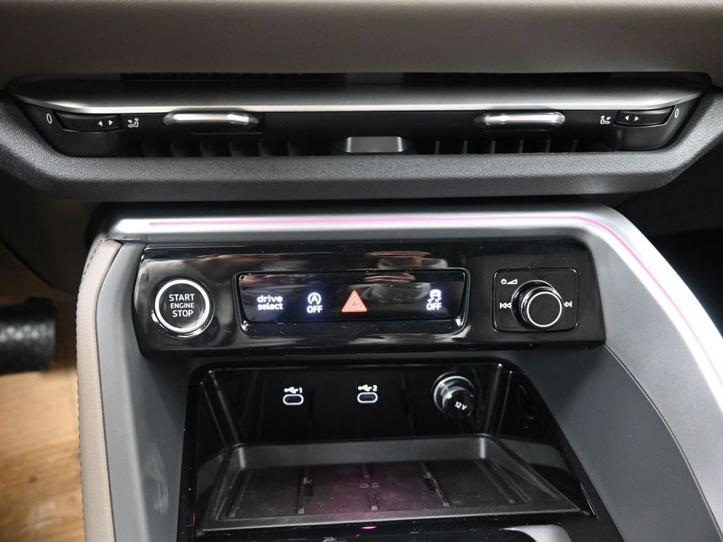 New 2025 Audi Q5 2.0T Premium Plus image 31