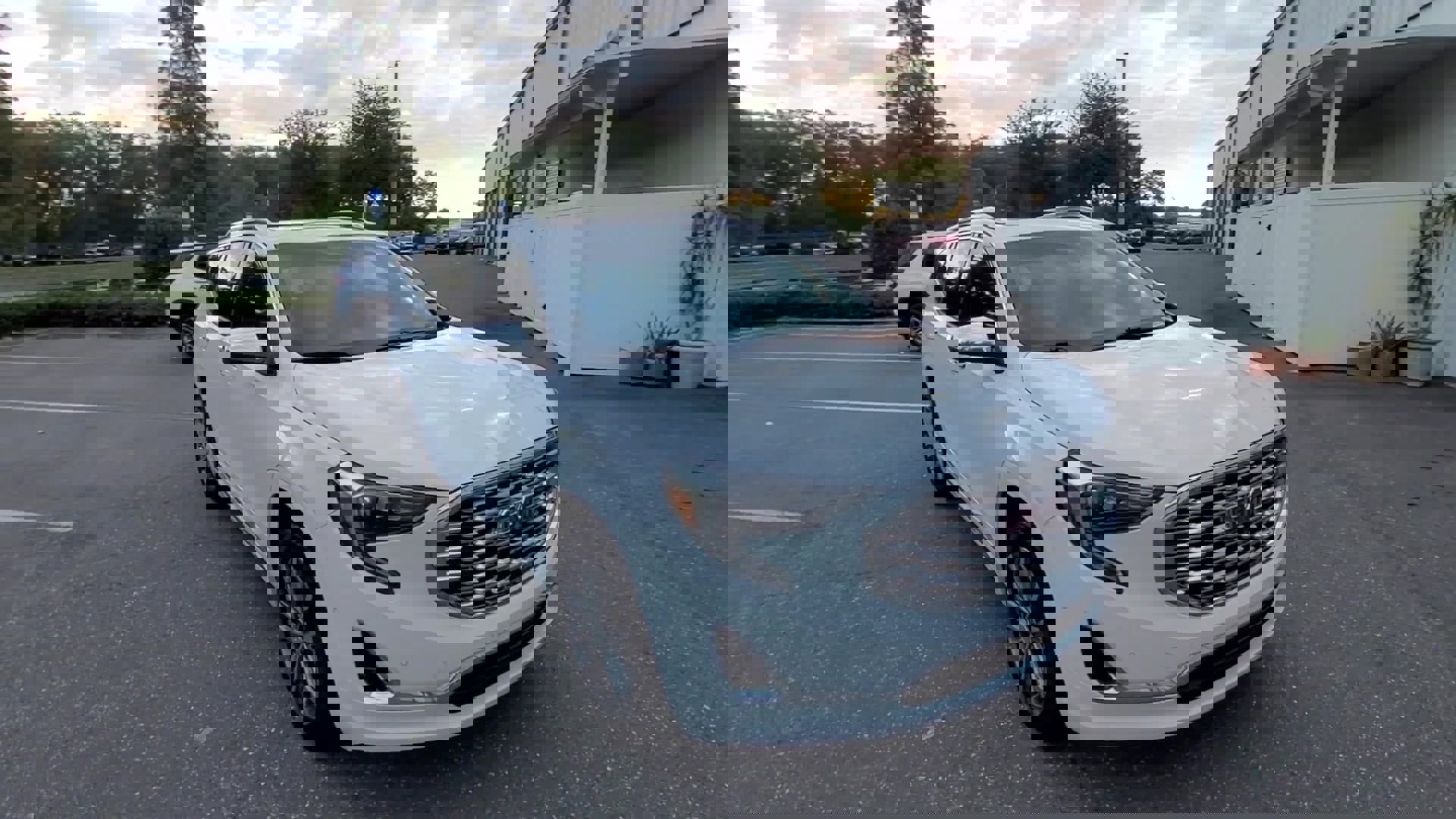 Used 2020 GMC Terrain Denali w/ Denali Premium Package image 35