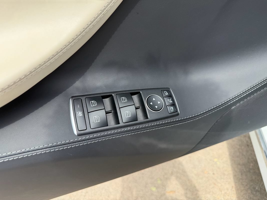 Used 2019 Tesla Model S Performance AWD/4WD image 20