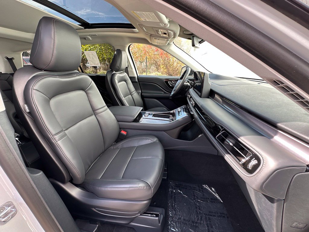 New 2027 Lincoln Aviator AWD image 23