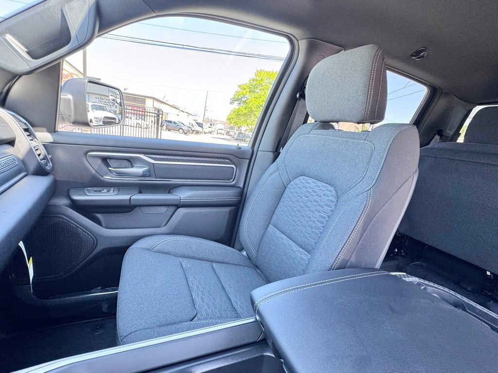 New 2026 RAM 1500 Big Horn w/ Night Edition AWD/4WD image 15