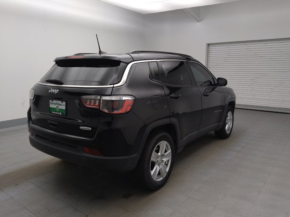 Used 2022 Jeep Compass Latitude w/ Sun and Sound Group AWD/4WD image 9