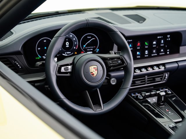Certified 2025 Porsche 911 Carrera image 9