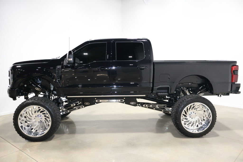 Used 2024 Ford F350 Limited w/ FX4 Off-Road Package image 16