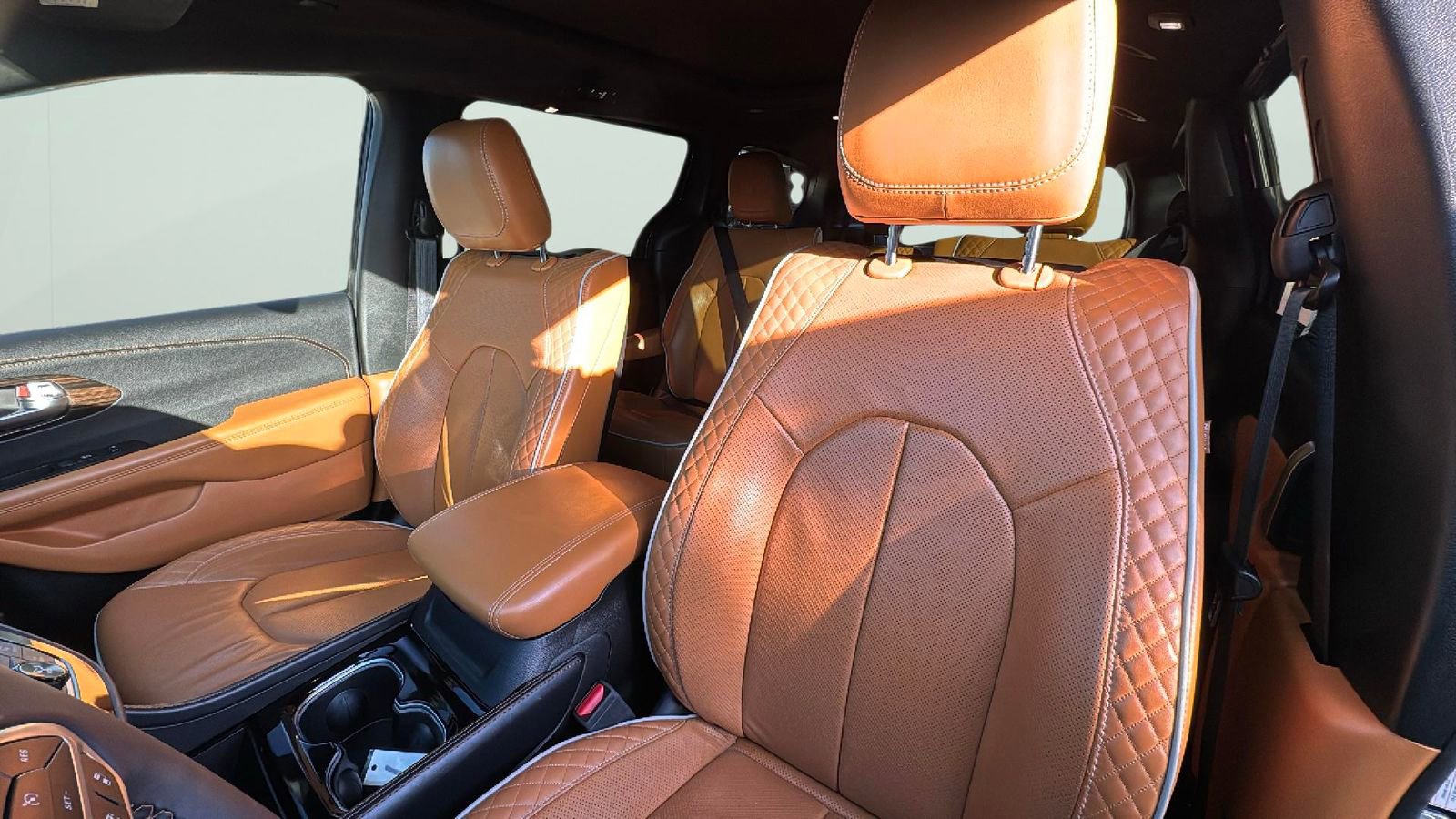 Used 2023 Chrysler Pacifica Pinnacle image 15