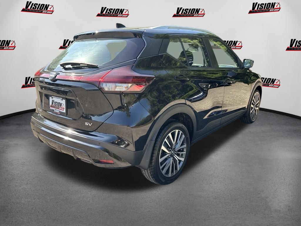 Used 2023 Nissan Kicks SV FWD image 5