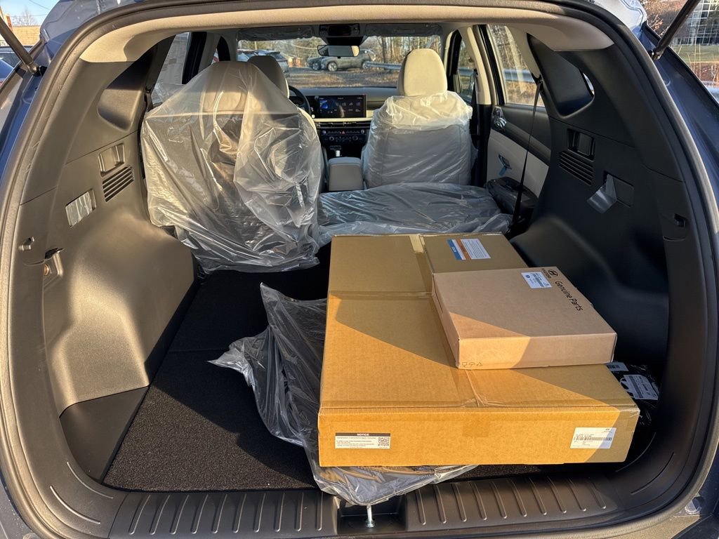 New 2026 Hyundai Tucson SE image 13