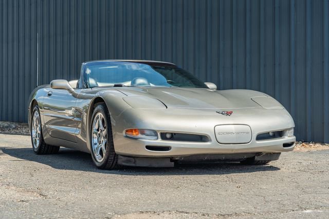 Used 2002 Chevrolet Corvette Convertible w/ Preferred Equipment Group2 image 8