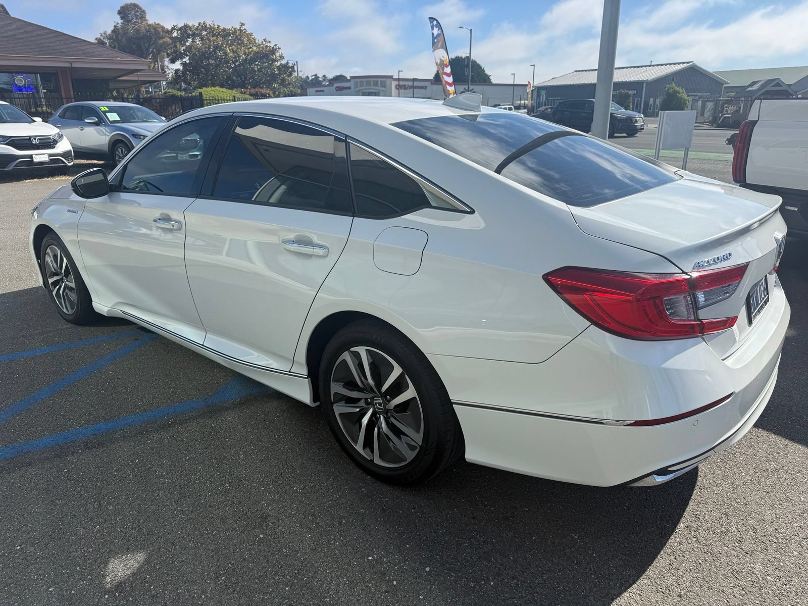 Used 2019 Honda Accord Touring image 6