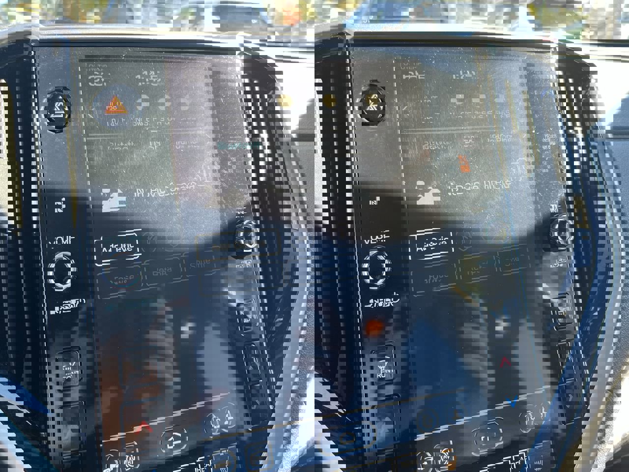 Used 2024 Subaru Ascent Premium w/ Convenience Package image 24