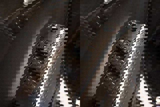 New 2026 Toyota Highlander Platinum image 13