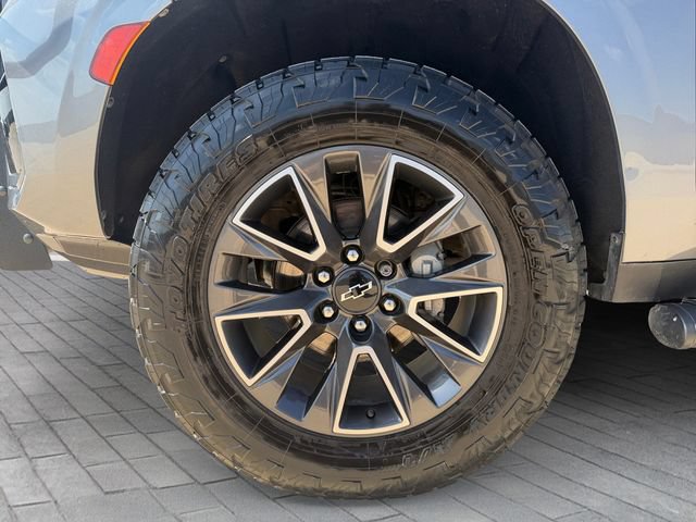 Used 2021 Chevrolet Suburban Z71 AWD/4WD image 9