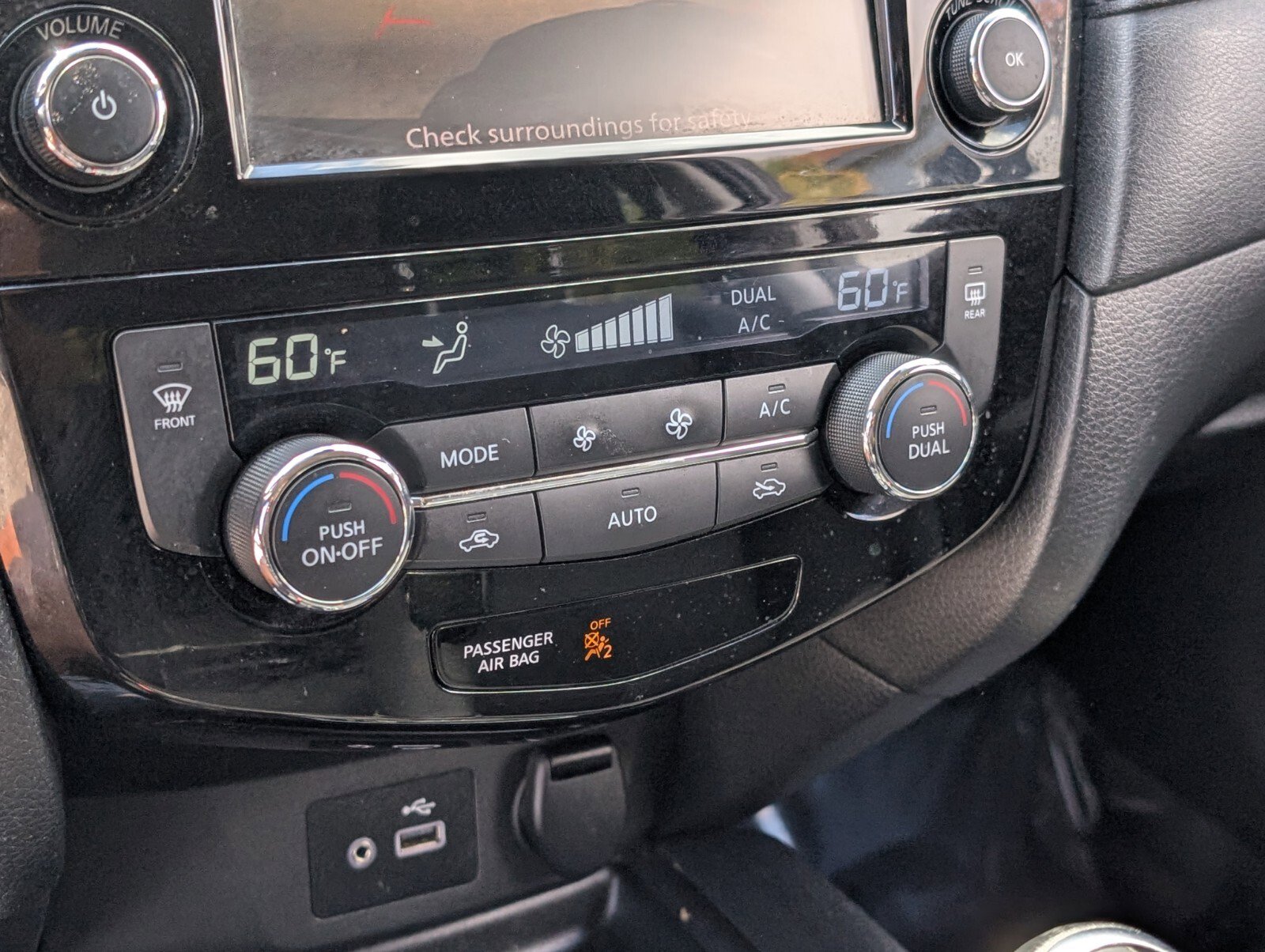 Used 2020 Nissan Rogue SV FWD image 26