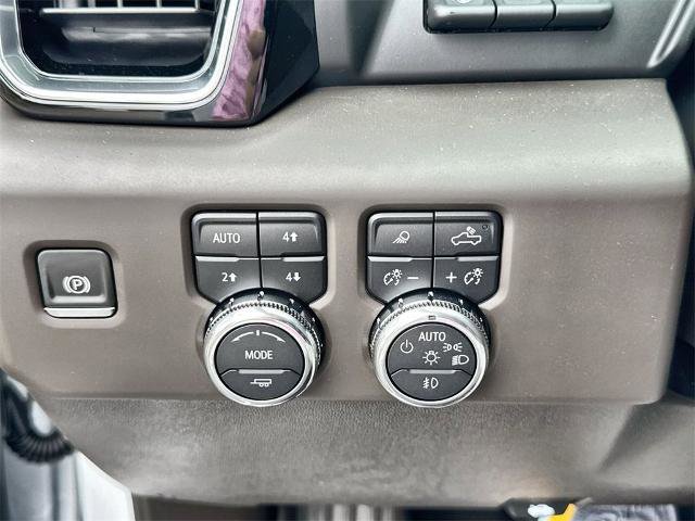 New 2024 GMC Sierra 2500 Denali w/ Denali Reserve Package image 17