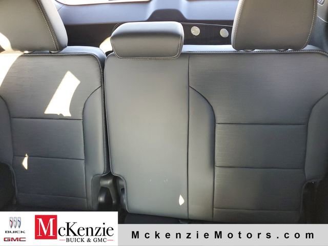 New 2026 Buick Enclave Sport Touring w/ LPO, Floor Liner Package AWD/4WD image 22