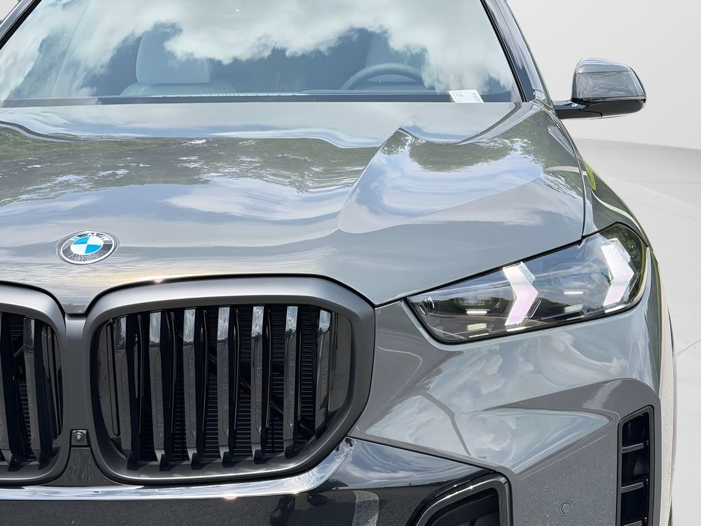 New 2026 BMW X5 xDrive40i w/ M Sport Package AWD/4WD image 22