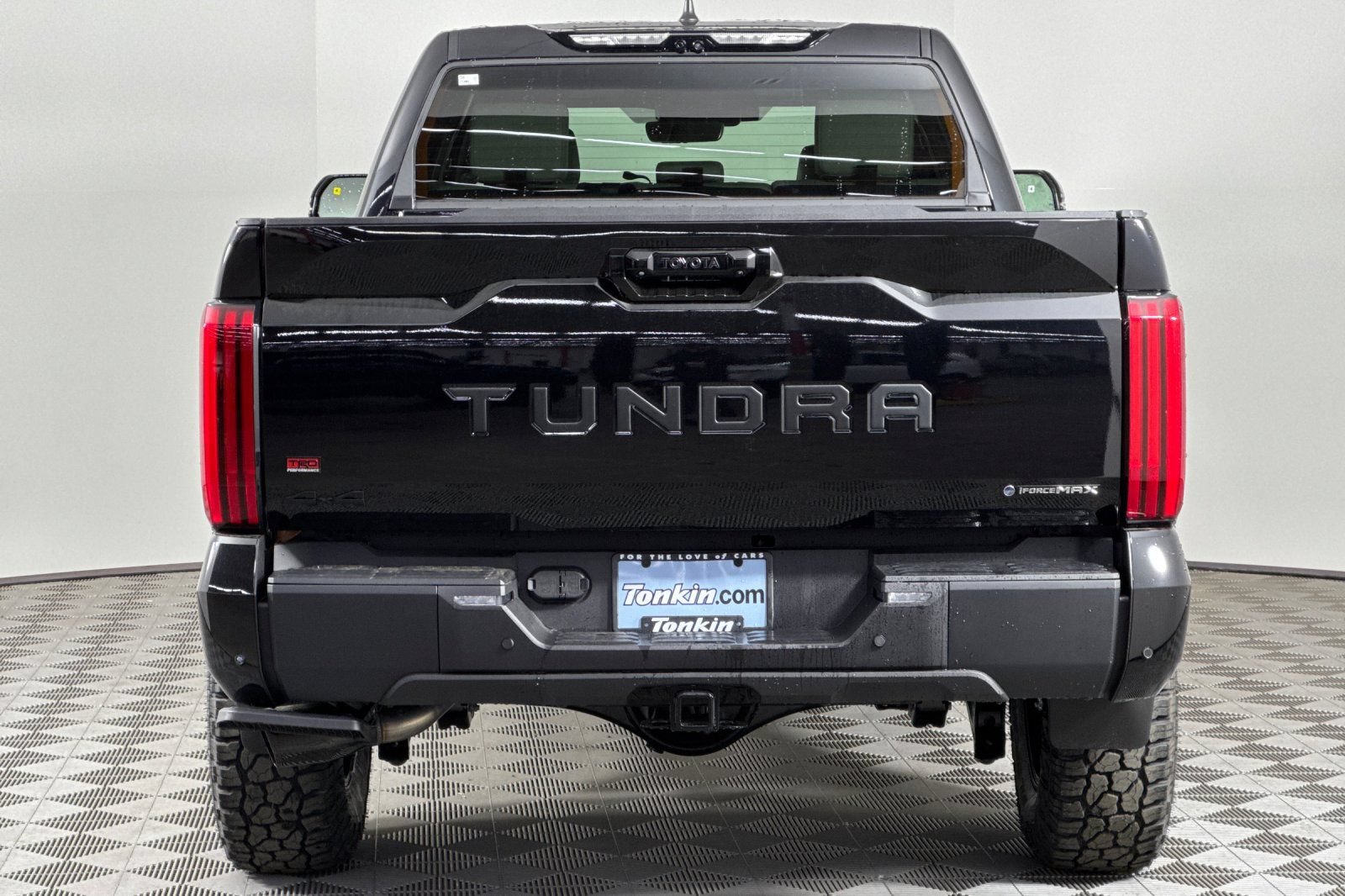 New 2025 Toyota Tundra Limited AWD/4WD image 5