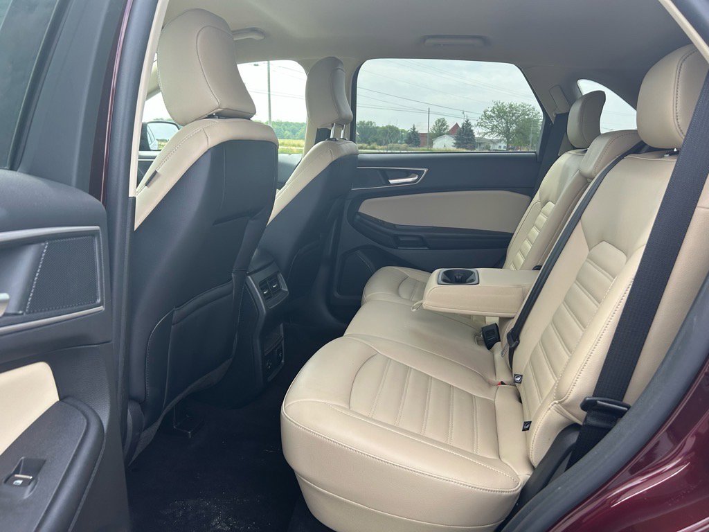 Used 2022 Ford Edge SEL w/ Convenience Package image 11