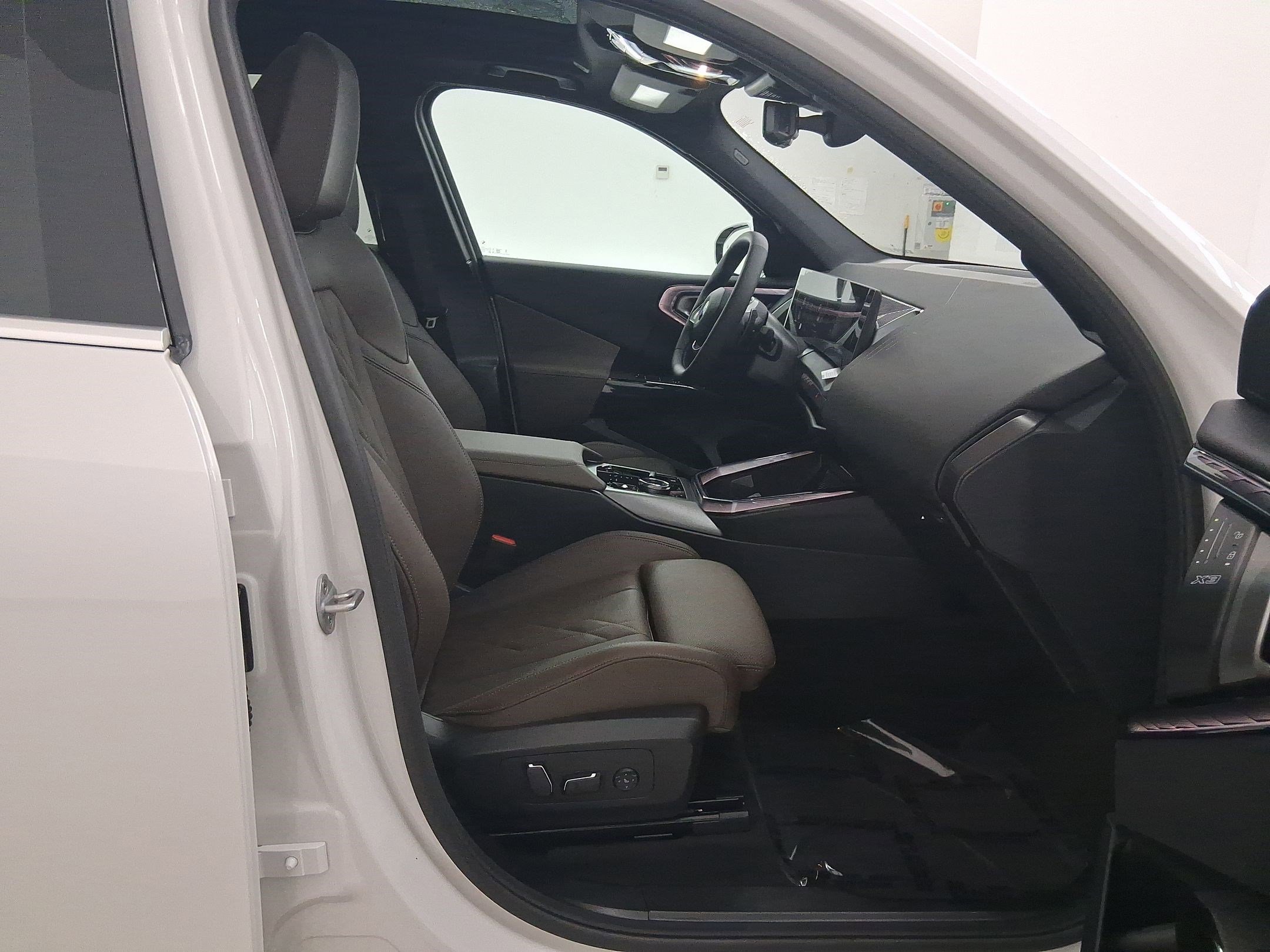 New 2026 BMW X3 xDrive30 w/ Convenience Package image 28