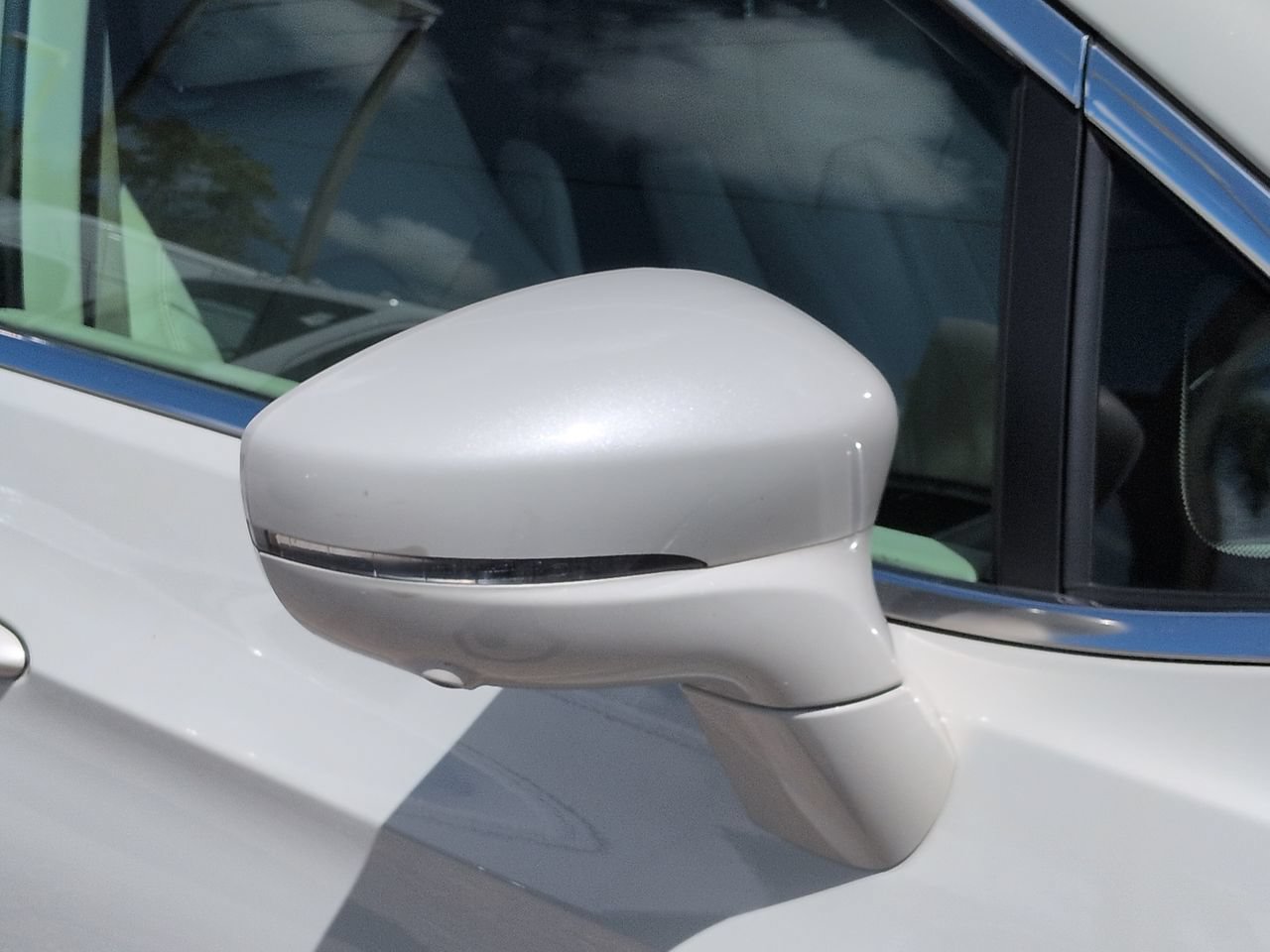 Used 2021 Chrysler Pacifica Touring-L w/ Premium & Safety Sphere Group FWD image 12