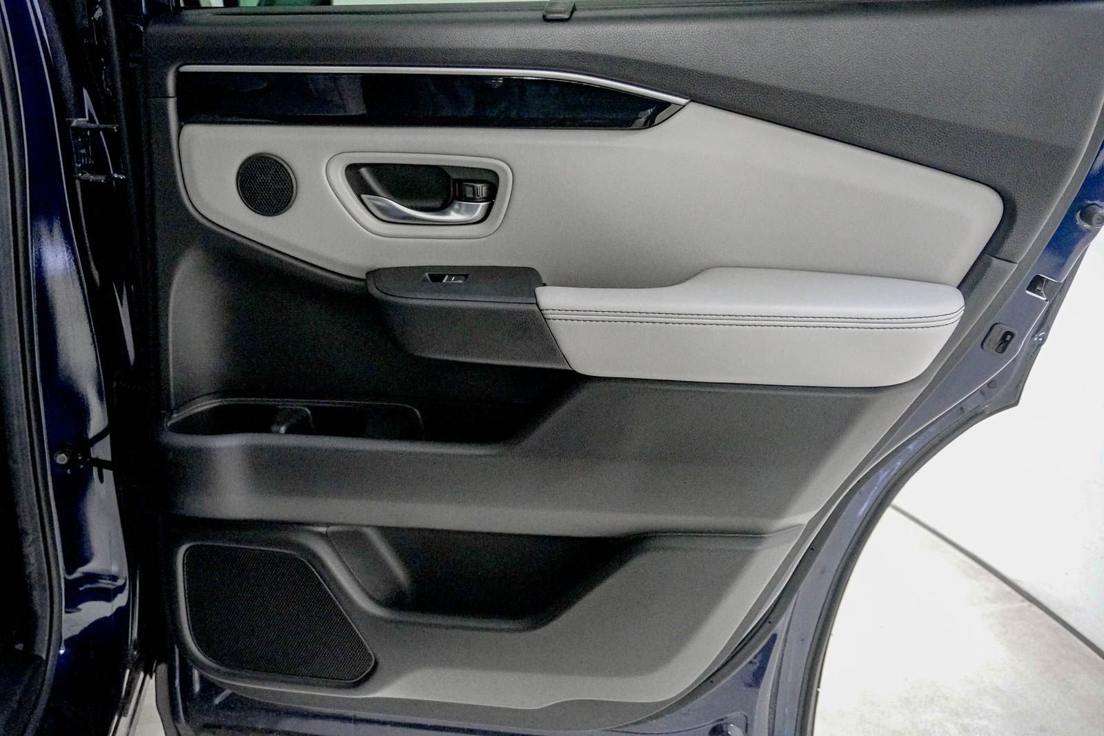 Certified 2025 Honda Pilot Touring image 34