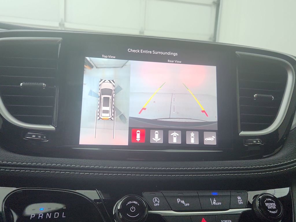 New 2026 Chrysler Pacifica Limited image 25