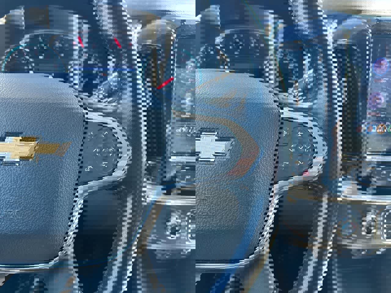 Used 2020 Chevrolet Traverse LT image 30