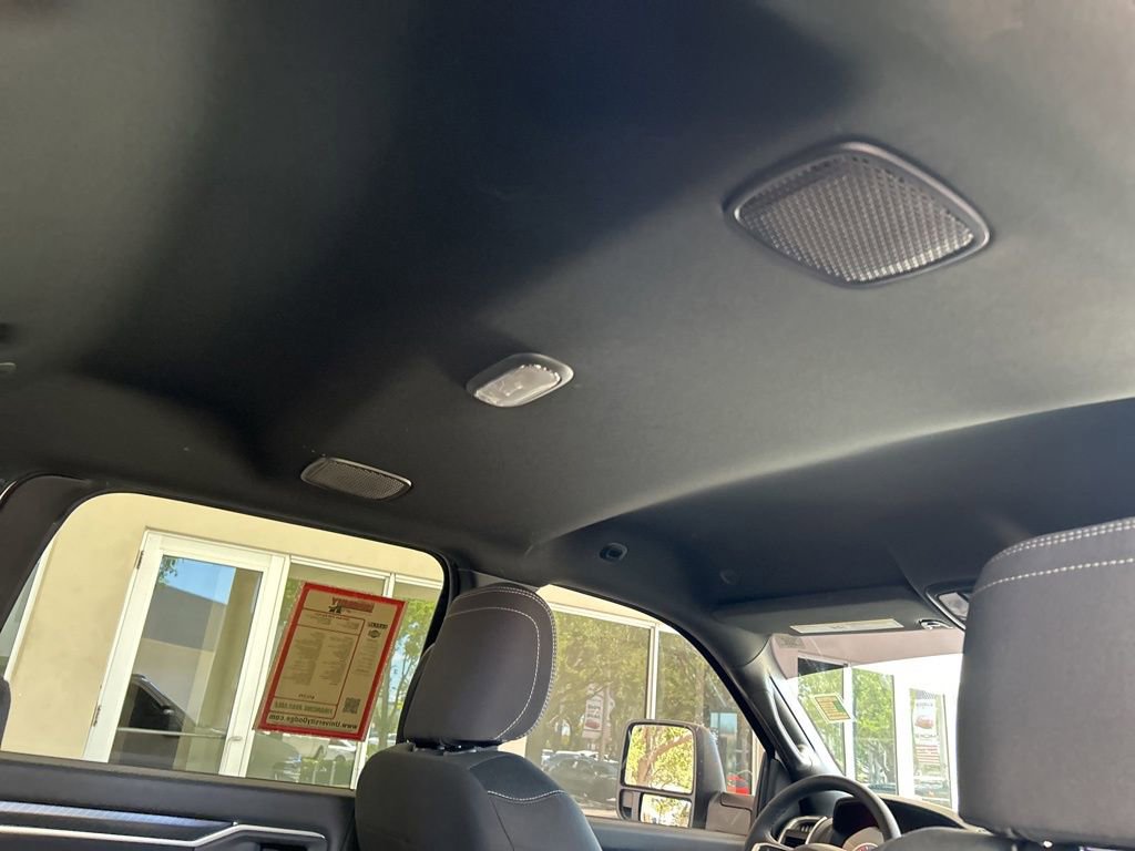 Used 2025 RAM 3500 Big Horn AWD/4WD image 37