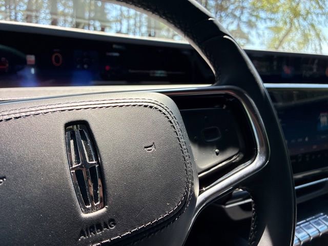 Certified 2024 Lincoln Nautilus Reserve w/ Jet Appearance Package (87T) AWD/4WD image 29