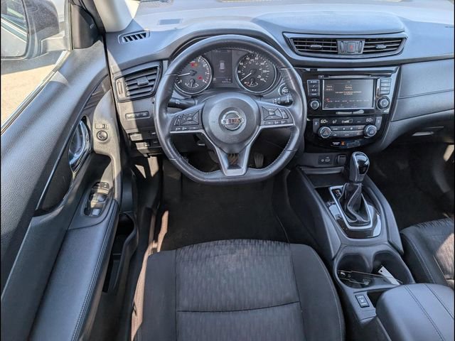 Used 2018 Nissan Rogue SV image 8