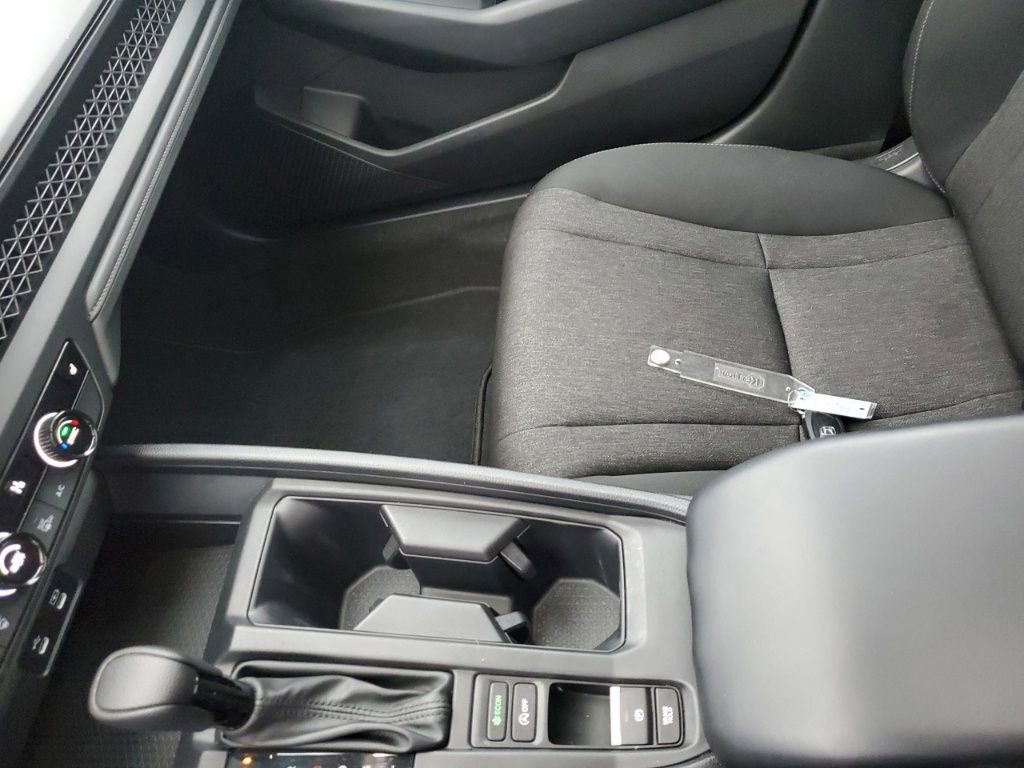 Certified 2024 Honda Accord EX image 22