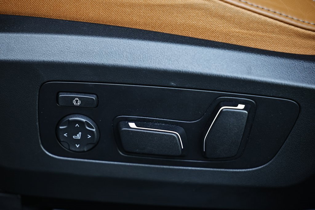 Certified 2025 BMW X3 xDrive30i w/ M Sport Package image 21