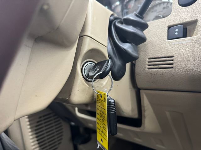 Used 2010 Ford F350 Lariat image 24