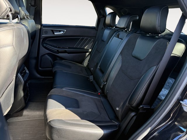 Used 2019 Ford Edge ST w/ Equipment Group 401A AWD/4WD image 16