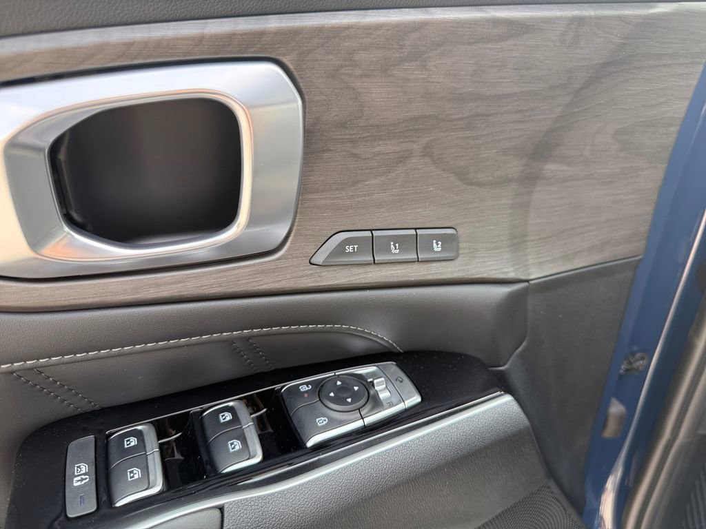 New 2025 Kia Sorento SX Prestige image 19