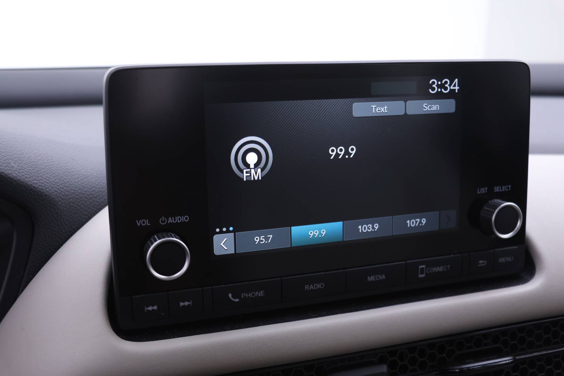 Used 2024 Honda HR-V LX image 8