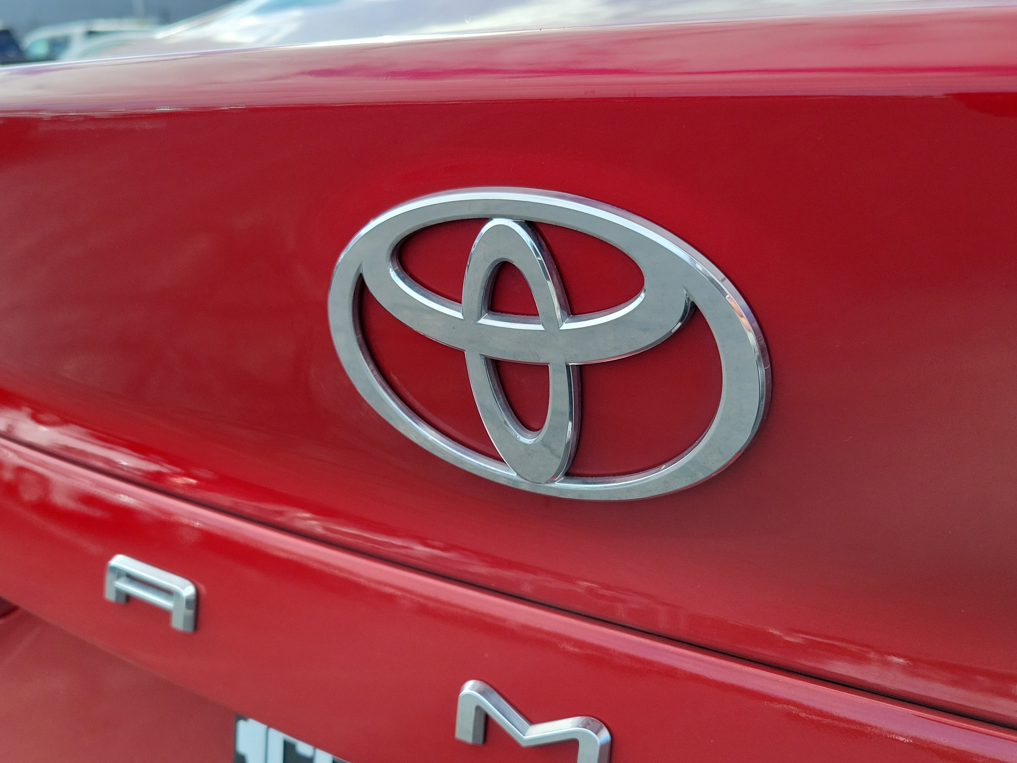 Certified 2025 Toyota Camry LE image 6