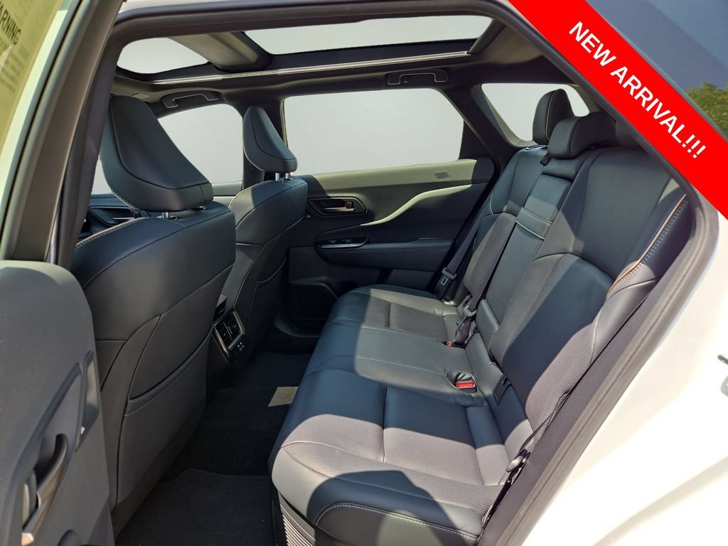 Used 2025 Toyota Crown Signia w/ Advanced Technology Package AWD/4WD image 12