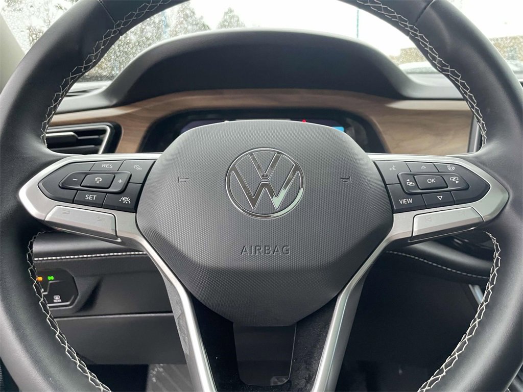 Used 2024 Volkswagen Atlas SE image 23