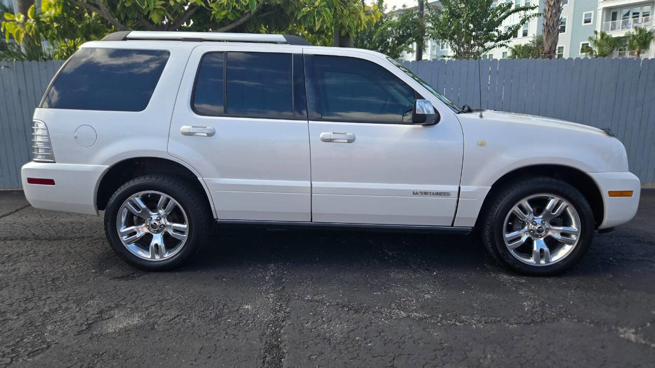 Used 2010 Mercury Mountaineer Premier RWD image 3