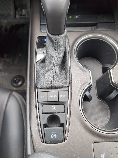 Used 2024 Toyota Camry XSE w/ Cold Weather Package AWD/4WD image 18