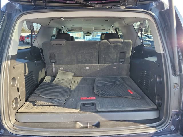 Used 2017 GMC Yukon XL SLE w/ SLE Value Package image 5