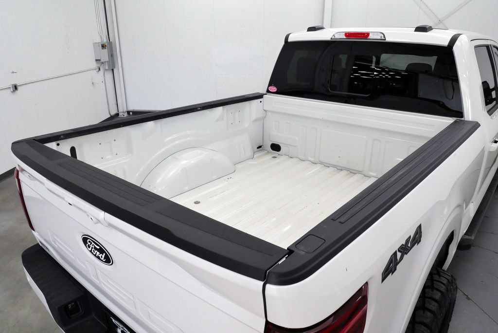 Used 2025 Ford F150 Lariat AWD/4WD image 41